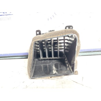 Recambio de rejilla aireadora para ssangyong kyron 2.0 referencia OEM IAM 6961009000  