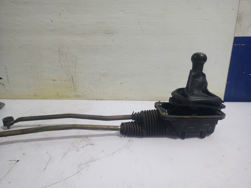 Recambio de palanca de cambios para volkswagen passat berlina (3b3) advance referencia OEM IAM 8D0711055AE  