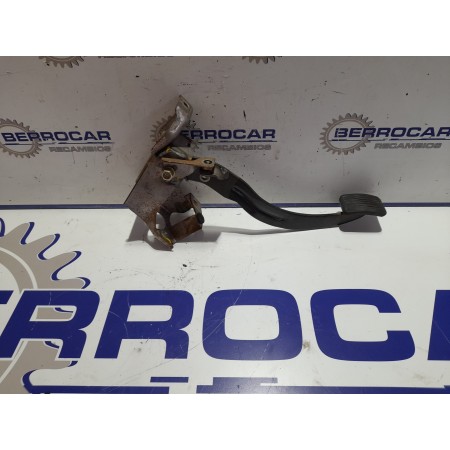 Recambio de pedal embrague para hyundai getz (tb) 1.5 crdi cat referencia OEM IAM 32805-1C011  