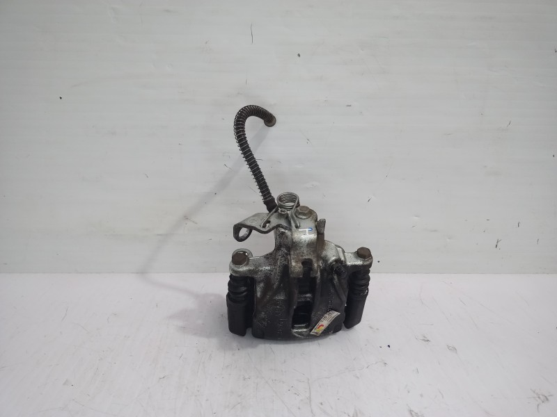 Recambio de pinza de freno trasera izquierda para renault trafic furgón l1h1 2,7t referencia OEM IAM 7701056166  