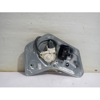 ELEVALUNAS TRASERO DERECHO 5L0839402B 