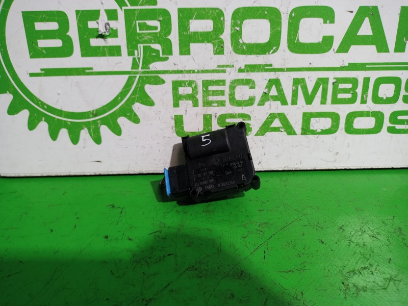 Recambio de motor apertura trampilla para audi a6 berlina (4f2) 2.4 referencia OEM IAM 4F0820511A  