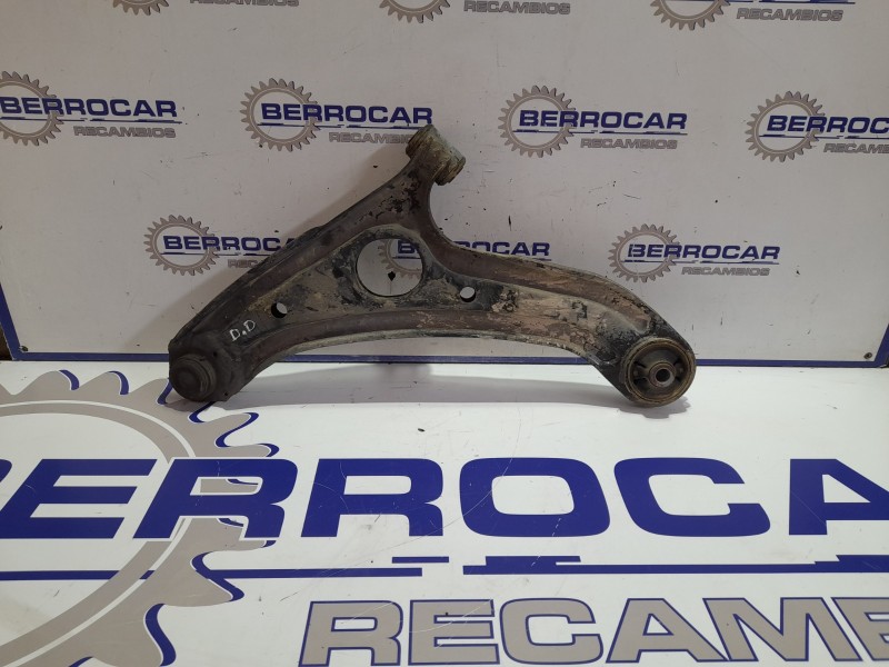 Recambio de brazo suspension inferior delantero derecho para hyundai getz (tb) 1.5 crdi cat referencia OEM IAM 545011C000  