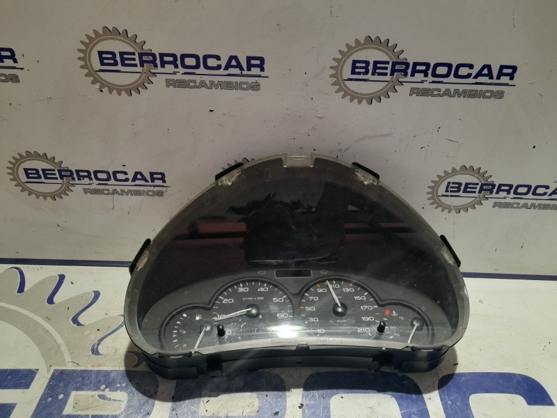 Recambio de cuadro instrumentos para peugeot 206 berlina 1.9 diesel referencia OEM IAM 9645096180  