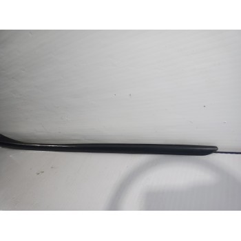 Recambio de molduras delanteras para kia sportage (nq5) drive referencia OEM IAM 9682757980  