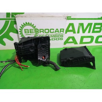 Recambio de caja reles / fusibles para volkswagen golf vi (5k1) advance referencia OEM IAM 01718130  