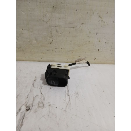 Recambio de mando elevalunas delantero derecho para mercedes-benz clk (c209) clk 240 (209.361) referencia OEM IAM A2038200210  