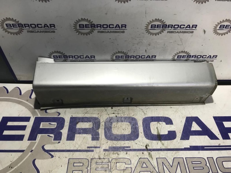 Recambio de faldon lateral para ssangyong kyron 2.0 xdi referencia OEM IAM 7958609000  