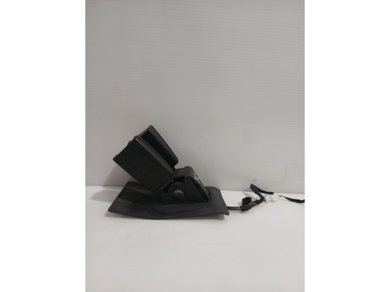 Recambio de enganche cinturon trasero central para mini mini (r56) one referencia OEM IAM 72112756291  