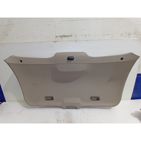 Recambio de guarnecido porton trasero para renault scenic ii authentique referencia OEM IAM 8200084296  