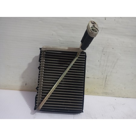Recambio de evaporador aire acondicionado para volkswagen passat berlina (3b3) advance referencia OEM IAM 8D1820103D  