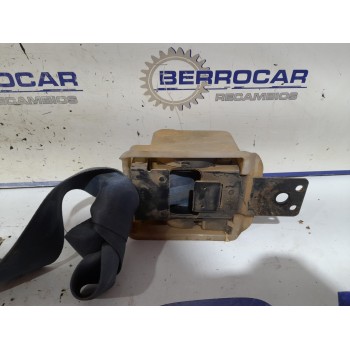 Recambio de cinturon seguridad delantero derecho para mitsubishi montero (l040) 2.5 turbodiesel referencia OEM IAM MB495883  
