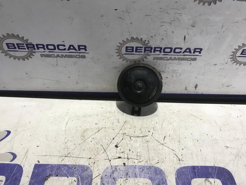 Recambio de claxon para ssangyong kyron 2.0 referencia OEM IAM 28R000033  