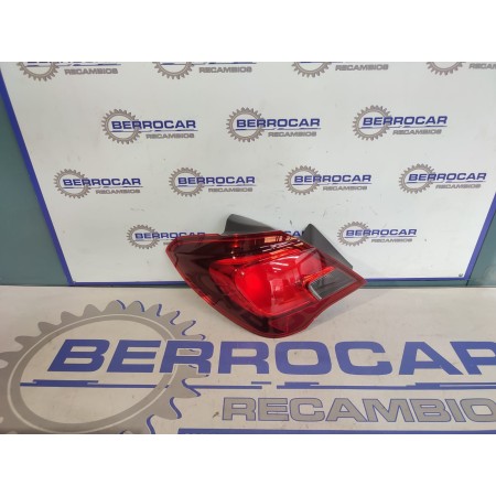 Recambio de piloto trasero izquierdo para opel corsa e referencia OEM IAM 16531511  