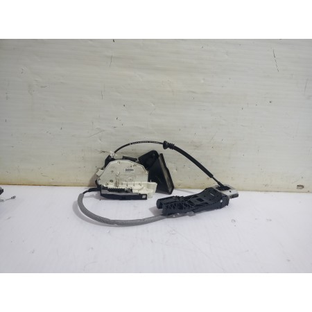 Recambio de cerradura puerta trasera izquierda para skoda yeti active referencia OEM IAM 5E0839015A  