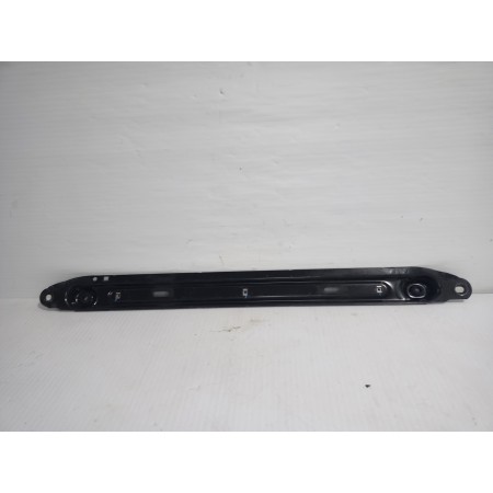 Recambio de travesaño inferior para peugeot 3008 style referencia OEM IAM 3502AW  