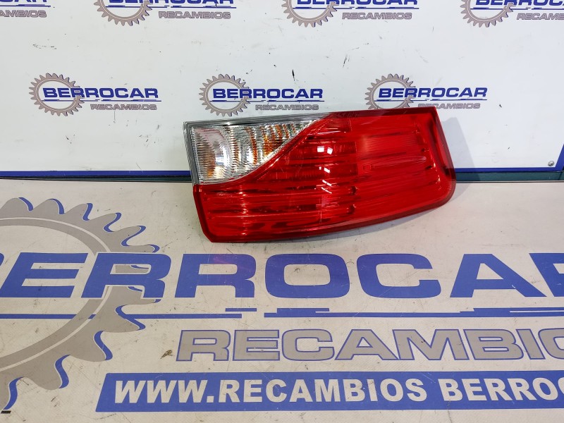Recambio de piloto trasero izquierdo para toyota avensis cross sport (t27) referencia OEM IAM 044911  