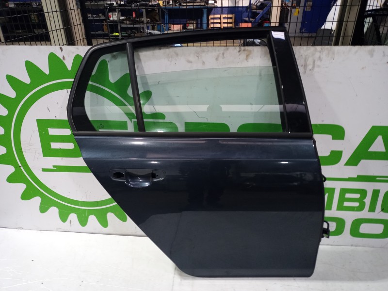Recambio de puerta trasera derecha para volkswagen golf vi (5k1) advance referencia OEM IAM 5K6833056K  