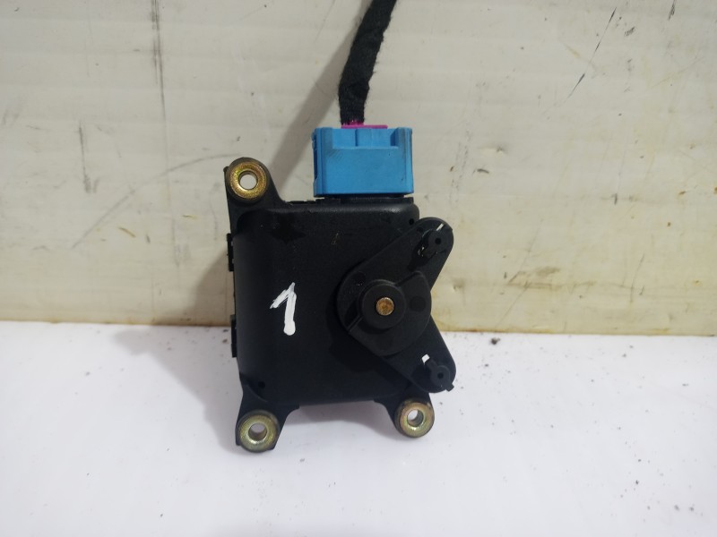 Recambio de motor apertura trampilla para volkswagen passat berlina (3b3) advance referencia OEM IAM 700035693F  