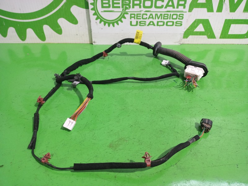 Recambio de cableado puerta para hyundai getz (tb) 1.1 12v cat referencia OEM IAM 918111C320  