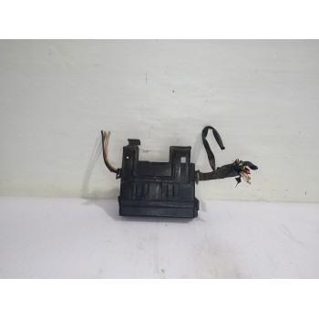 Recambio de caja reles / fusibles para nissan micra (k12e) acenta referencia OEM IAM 72545226  