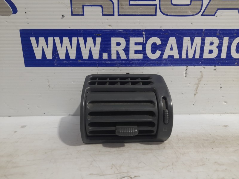 Recambio de rejilla aireadora para citroën jumpy 1.9 diesel referencia OEM IAM 1461978077  