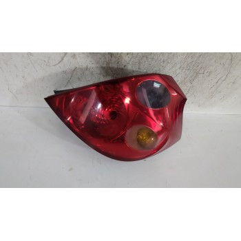 PILOTO TRASERO DERECHO 924021H000 