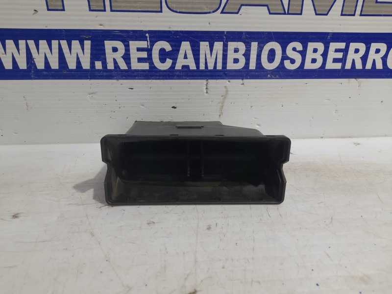 Recambio de rejilla aireadora para citroën jumpy 1.9 diesel referencia OEM IAM 1472896077  