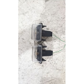 Recambio de piloto matricula para toyota auris (_e15_) 1.6 (zre151_) referencia OEM IAM 812700D120  