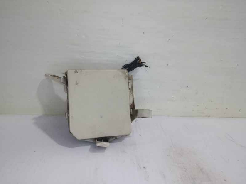 Recambio de caja reles / fusibles para nissan micra (k12e) acenta referencia OEM IAM 284B8AX000  