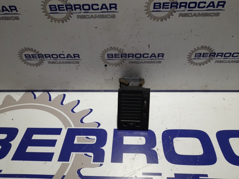 Recambio de aireadores para hyundai getz (tb) 1.5 crdi cat referencia OEM IAM 847401C550  