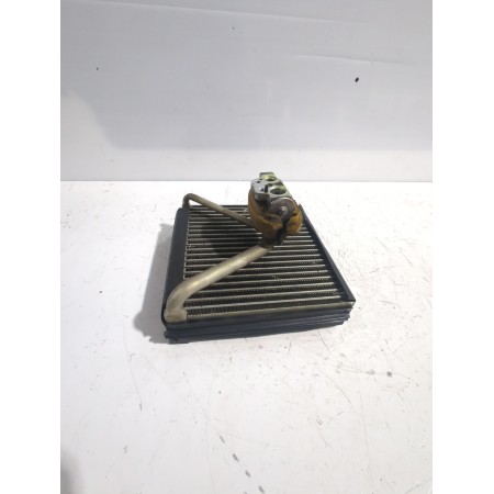 Recambio de evaporador aire acondicionado para volkswagen polo iv (9n_, 9a_) 1.9 sdi referencia OEM IAM B000300  