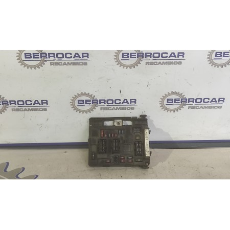 Recambio de caja reles / fusibles para peugeot 206 berlina referencia OEM IAM 9643498980  