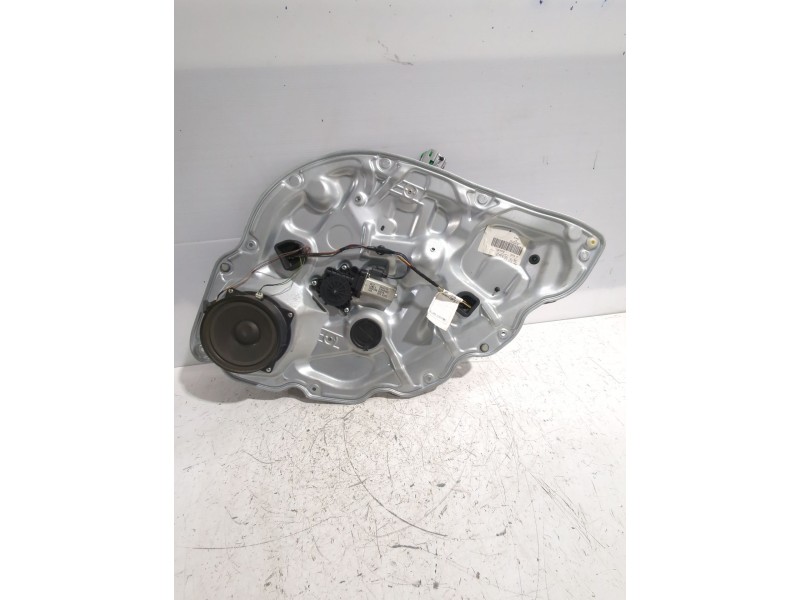 Recambio de elevalunas trasero derecho para lancia musa (350_) 1.4 (350.axf1a) referencia OEM IAM 00518084390  