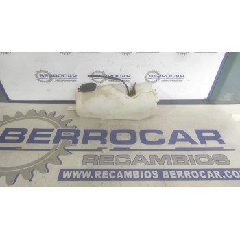 Recambio de deposito limpia para dacia duster referencia OEM IAM 8200609549  