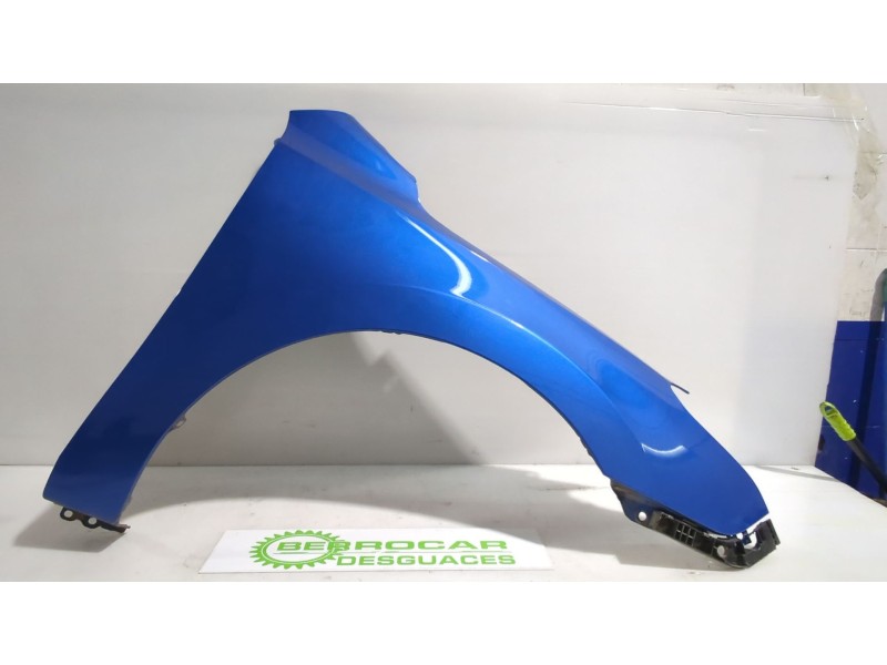 Recambio de aleta delantera derecha para hyundai i30 (fd) 1.6 crdi referencia OEM IAM 663212L030  