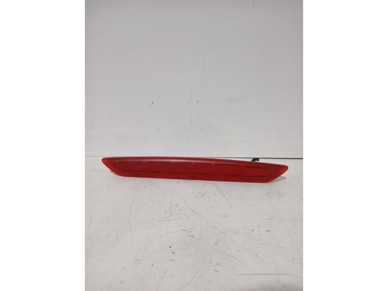 Recambio de piloto trasero central para volkswagen polo iv (9n_, 9a_) 1.9 sdi referencia OEM IAM 6Q6945097  