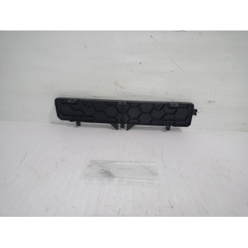 Recambio de moldura para volkswagen golf vii lim. bluemotion referencia OEM IAM T1015742R  