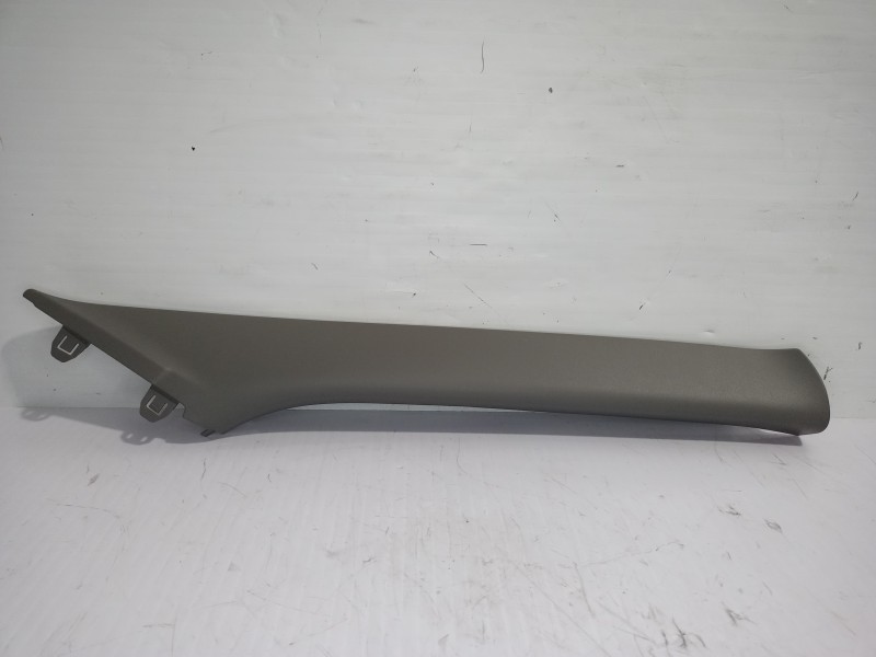 Recambio de moldura para renault master kipper doka l3h1 3,5t referencia OEM IAM 769110008R  