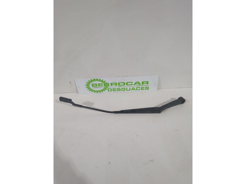 Recambio de brazo limpia delantero derecho para hyundai i30 (fd) 1.6 crdi referencia OEM IAM 983212L000  