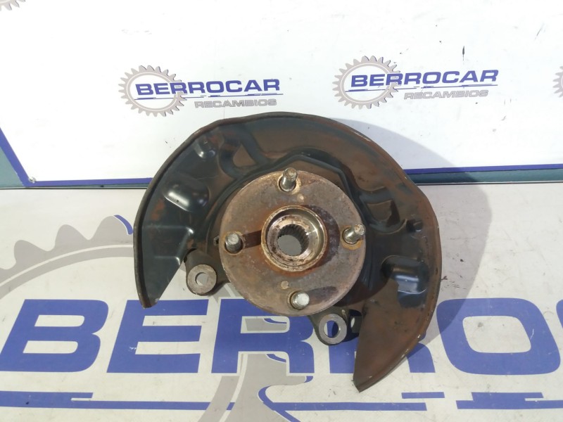 Recambio de mangueta delantera para toyota corolla verso (r1) 2.2 d-cat referencia OEM IAM 432110F010  