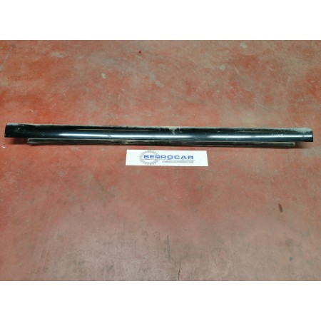 Recambio de estribos laterales para toyota avensis berlina (t25) 1.8 16v cat referencia OEM IAM 75852 05010  