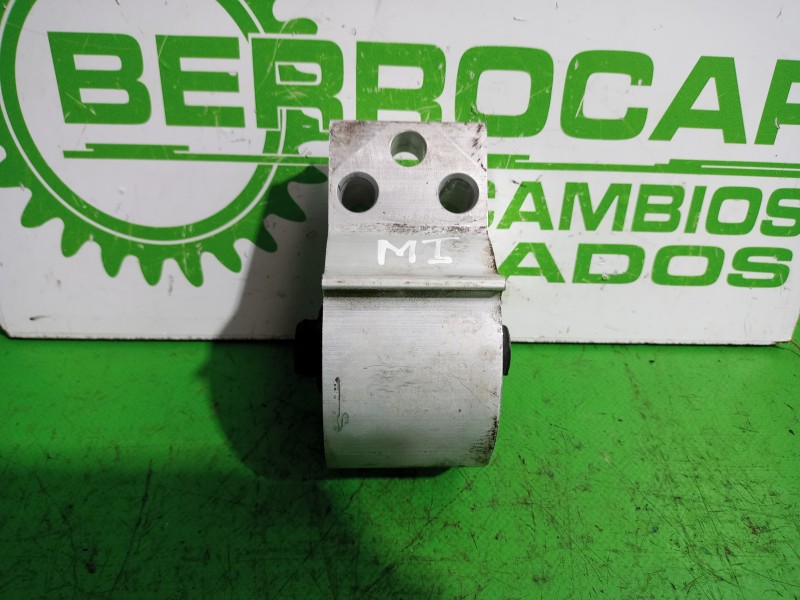 Recambio de soporte motor para honda civic berlina .5 (ma/mb) 1.5 referencia OEM IAM 50820SR3003  
