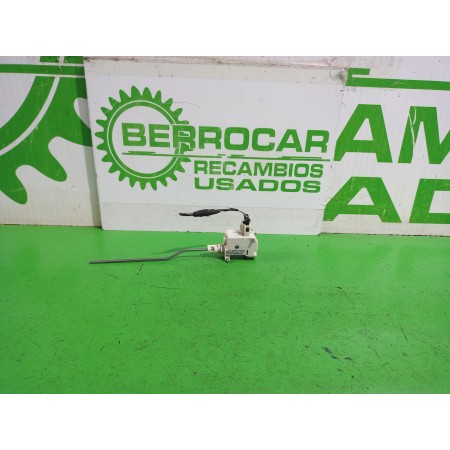 Recambio de motor tapa combustible para volkswagen golf vi (5k1) advance referencia OEM IAM 5K6810773A  