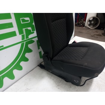 Recambio de asiento delantero derecho para renault kangoo profesional referencia OEM IAM 7701069778  