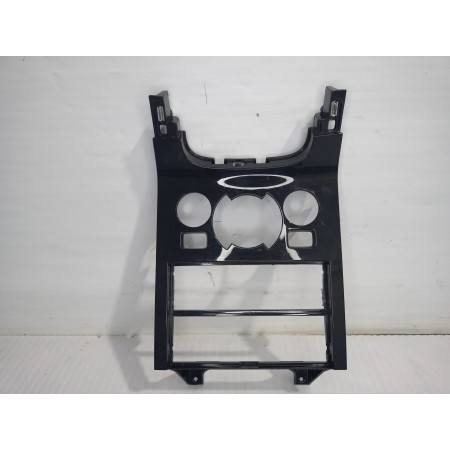 Recambio de moldura para peugeot 3008 style referencia OEM IAM 9807167377  