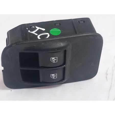 Recambio de mando elevalunas delantero izquierdo para peugeot bipper tepee basis referencia OEM IAM 6490G8  