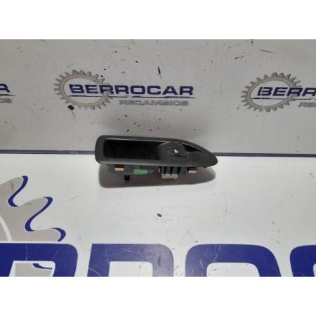 Recambio de mando elevalunas trasero derecho para renault laguna ii (bg0) 1.9 dci diesel fap referencia OEM IAM 8200317494  