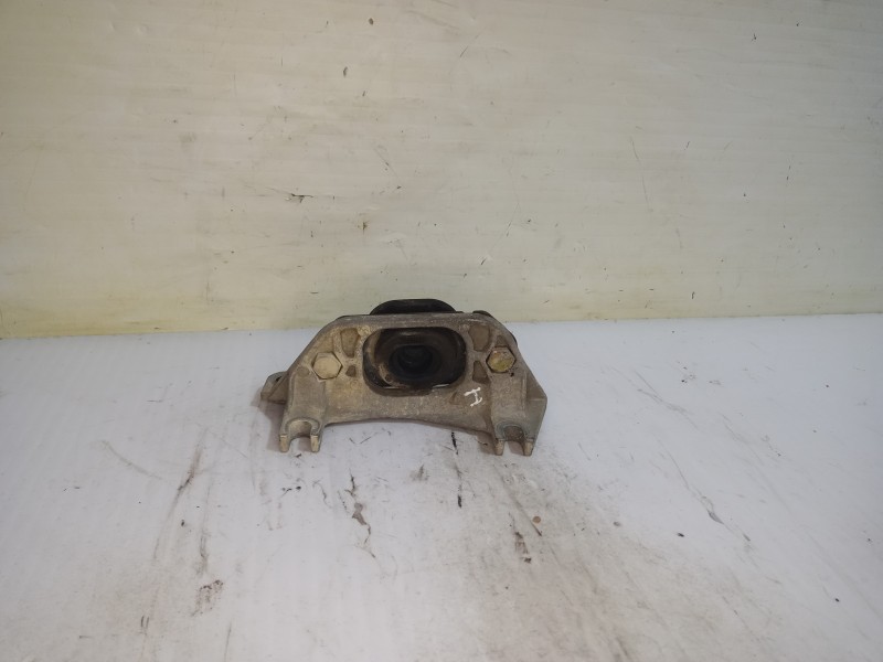 Recambio de soporte motor izquierdo para renault scenic ii authentique referencia OEM IAM 8200277212  