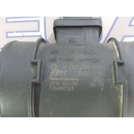 Recambio de caudalimetro para fiat fiorino referencia OEM IAM 0281006054  